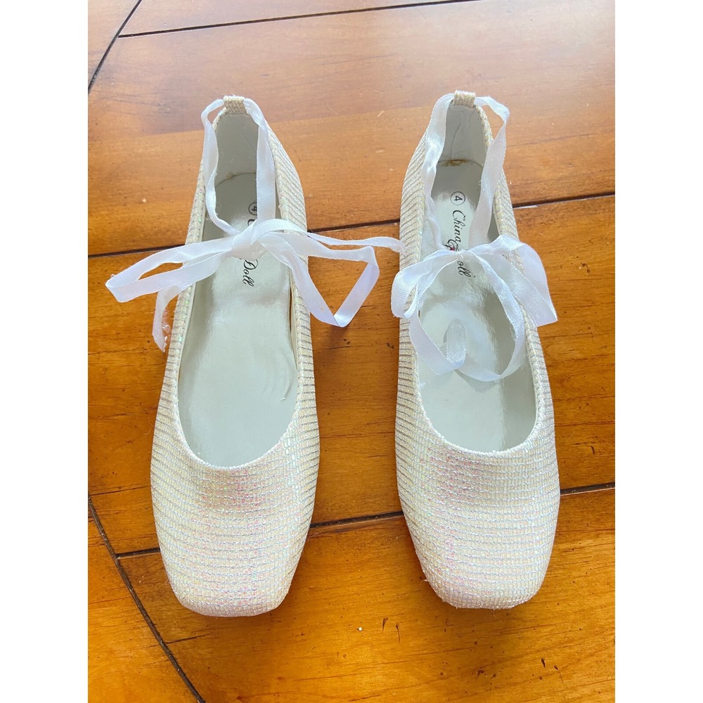 NEW Girls Size 4 White/Silver Dress Shoes (Flats ) Boutique Easter